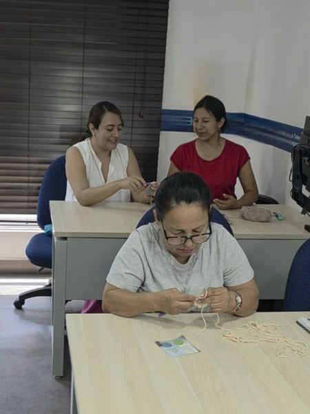 Tejiendo Sueños, Empoderando Vidas. El Lujo con un Propósito que Transforma.